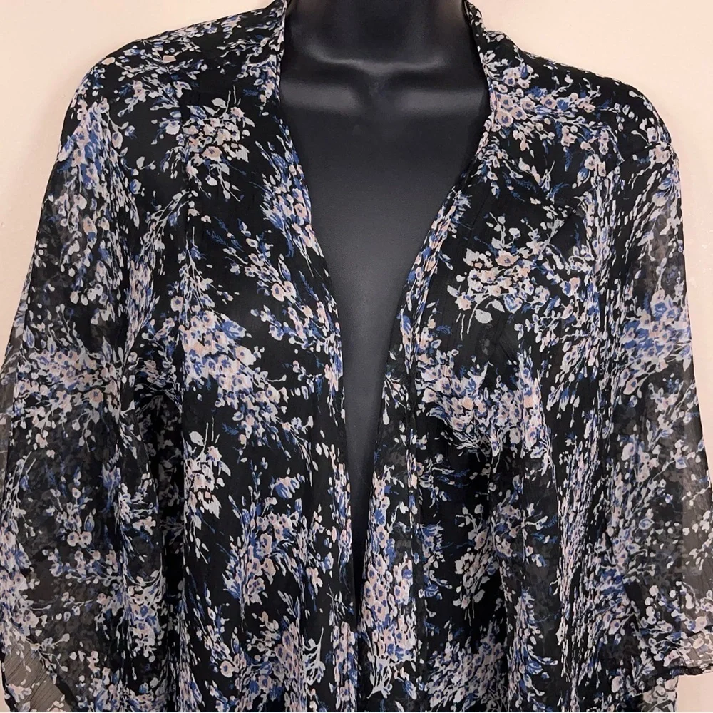 Lauren Conrad Sheer Shawl Floral Lightweight Open Front Short Sleeve